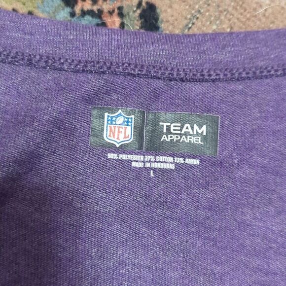 NFL Minnesota Vikings Women's Short Sleeve Purple T Shirt Team Apparel Size L - Picture 6 of 6